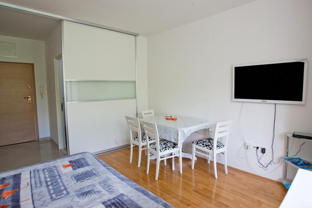 Apartment Busic In Сплит Екстериор снимка